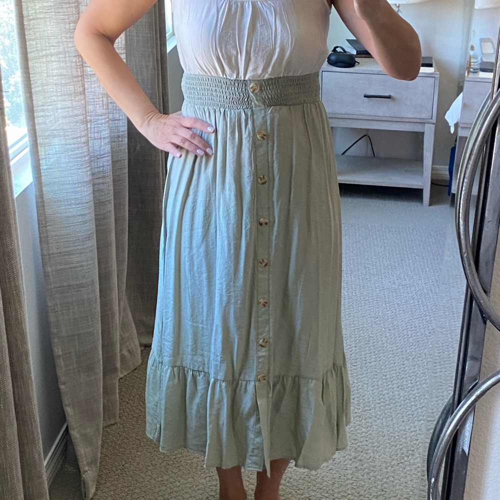 Blu Pepper Sage Button-Front Midi Dress